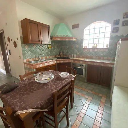 Casa Per Vacanze Anna * La Maddalena